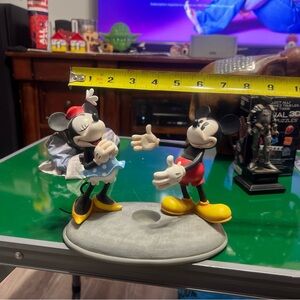 RARE HALLMARK FLOWERS DISNEY MICKEY & MINNIE MOUSE LIMITED EDITION FIGURINE